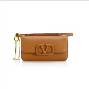 ❌SOLD❌Valentino Garavani VSling Leather Belt Bag